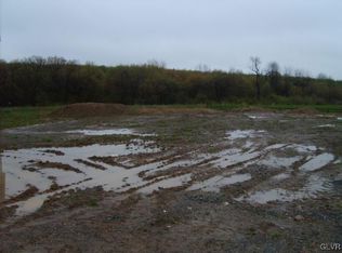 2738 New England Dr #18, Upper Nazareth Township, PA 18064