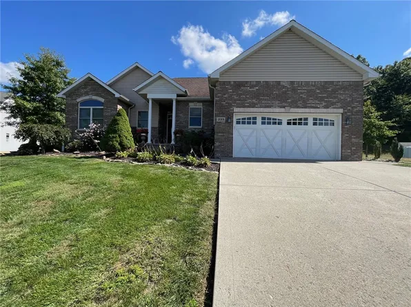 225 Wyncrest Dr, Butler, PA 16001