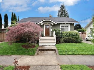 2326 SE Ash St, Portland, OR 97214