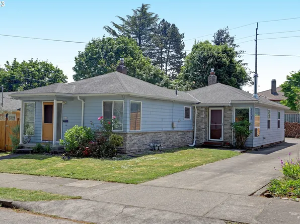 3608 SE Center St, Portland, OR 97202