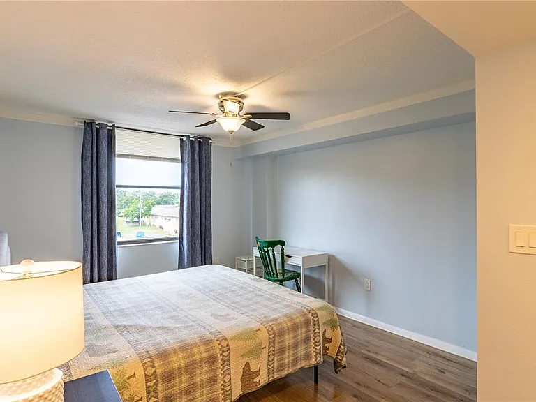 701 S Madison Ave #401 — Photo 20