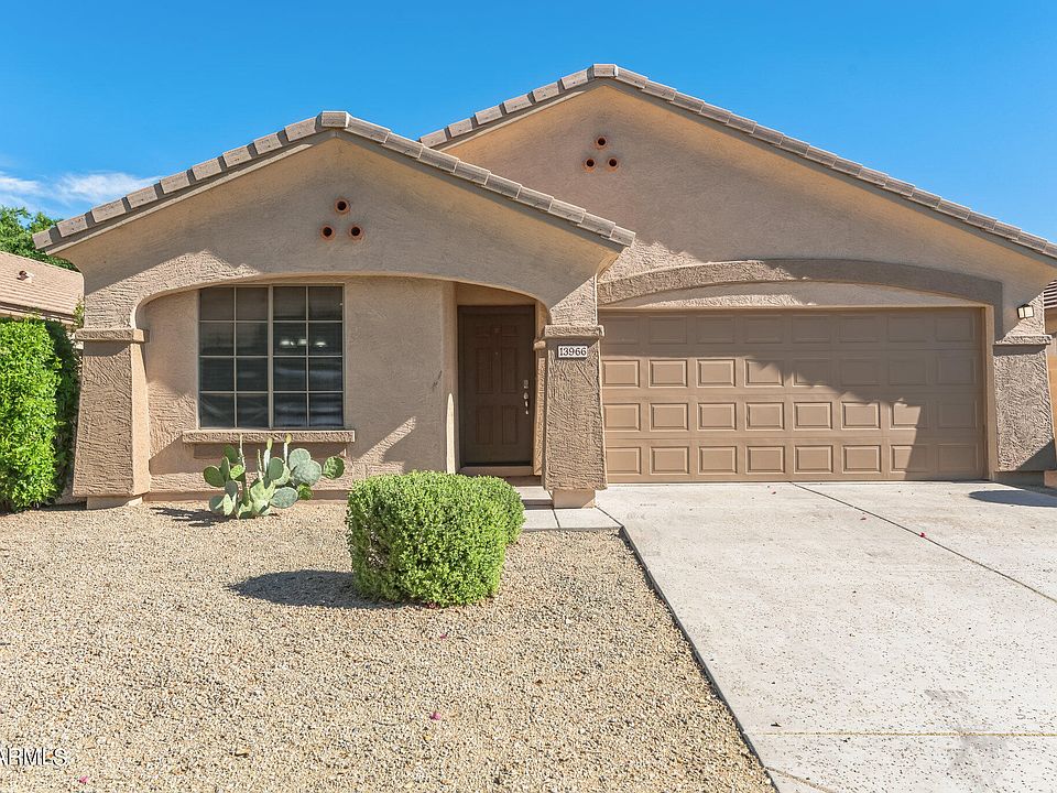 1st image of 13966 W COUNTRY GABLES Drive