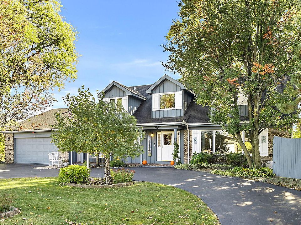 1st image of 6101 W 129th Pl