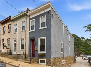 305 Carson St, Philadelphia, PA 19128