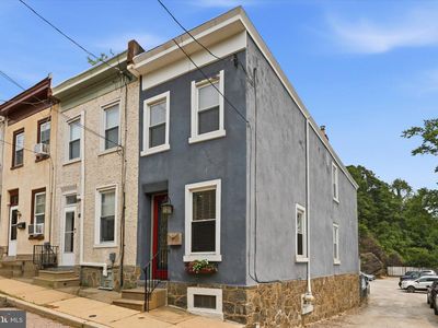 305 Carson St, Philadelphia, PA, 19128