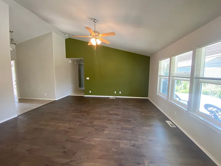2409 SE Chinaberry Ave — Photo 12