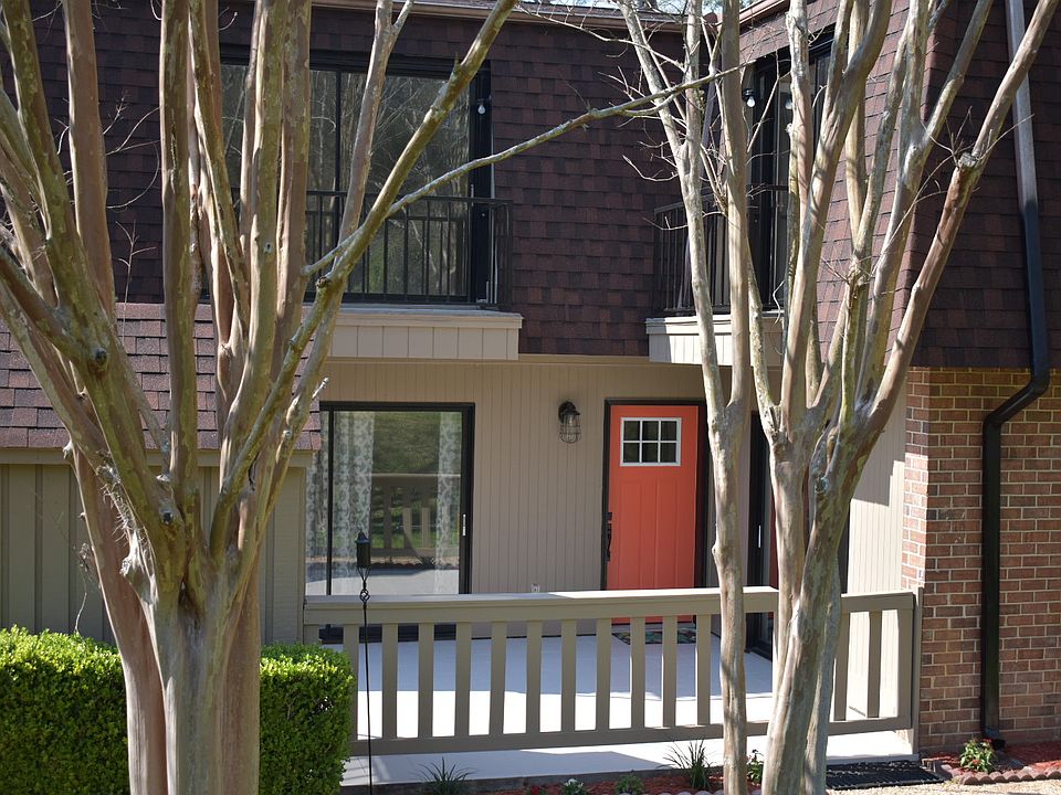 1st image of 2965 Shamrock St N APT F24