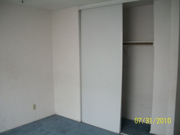 5th image of 13711 Doty Ave APT E