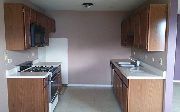 3rd image of 323 Mulberry Ct APT A2