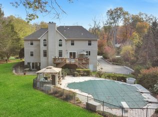 7 Valley Forge Rd, Oakland Boro, NJ 07436