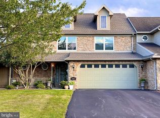 2805 Oakwood Dr, Harrisburg, PA 17110