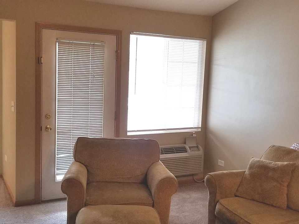 1568 McClure Rd Aurora IL Zillow