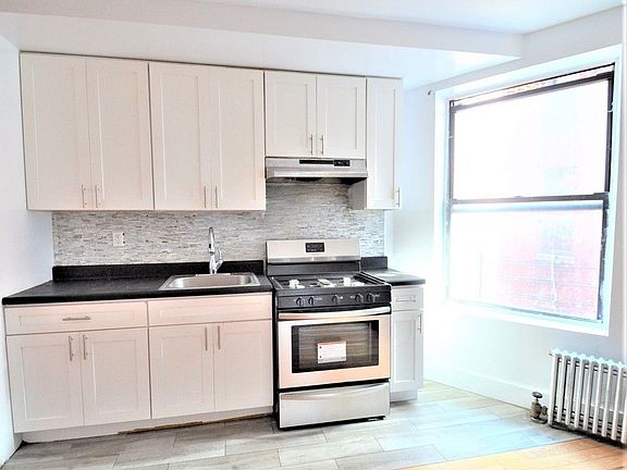 2nd image of 2707 Morris Ave APT 2E
