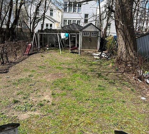 4th image of 42 Hurlbut Street