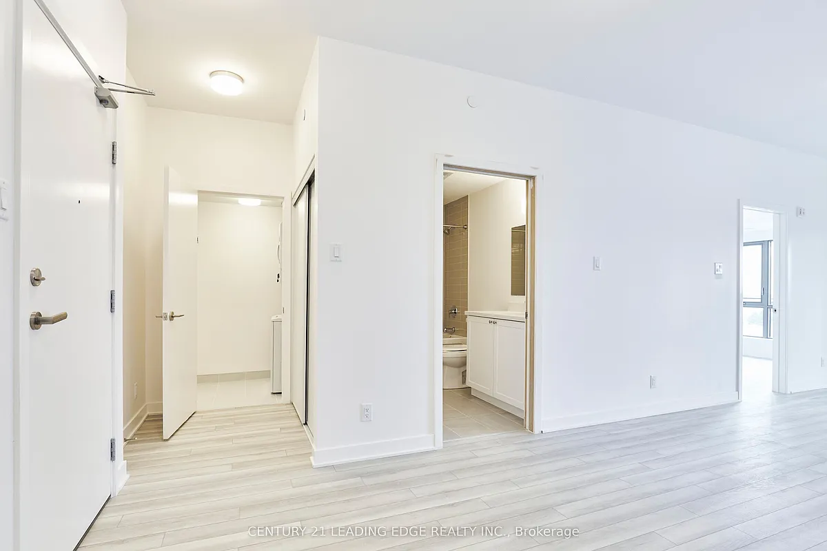 Building Photo - 55 Clarington Blvd #511