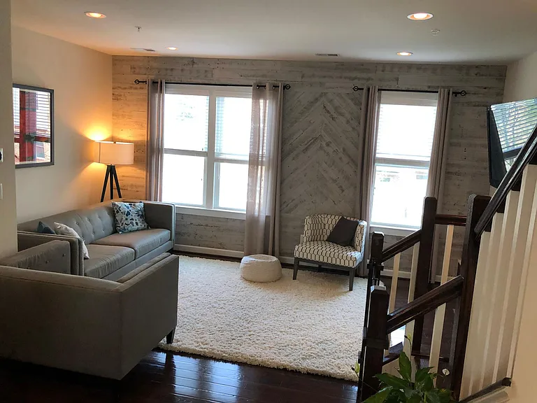 1141 S Lincoln St — Photo 21