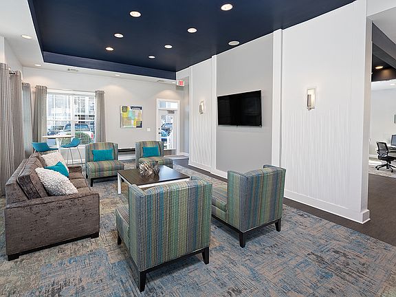 24-Hour Media & Wi-Fi Lounge with Starbucks Coffee Bar
