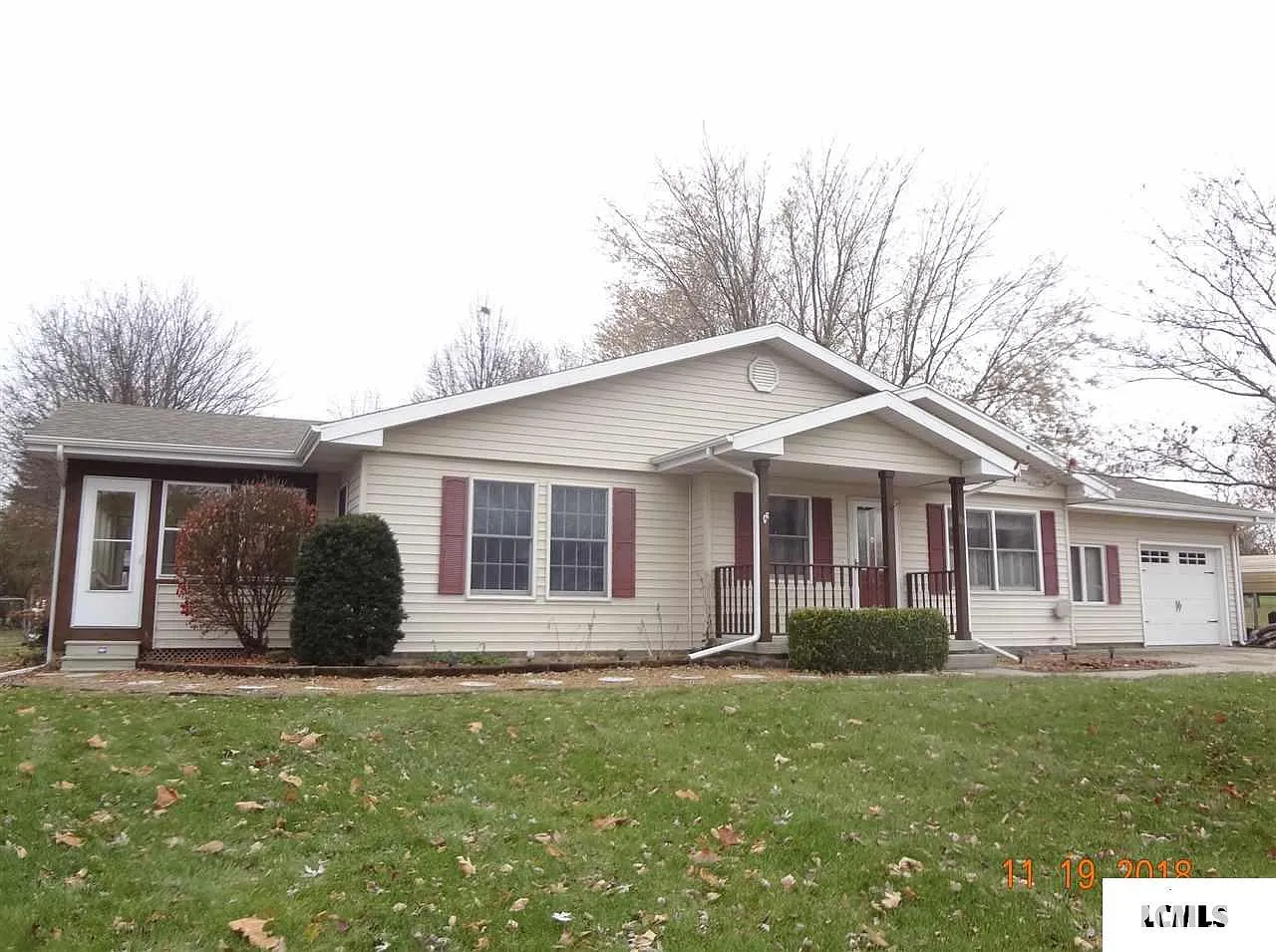124 E Flora Ave photo 1