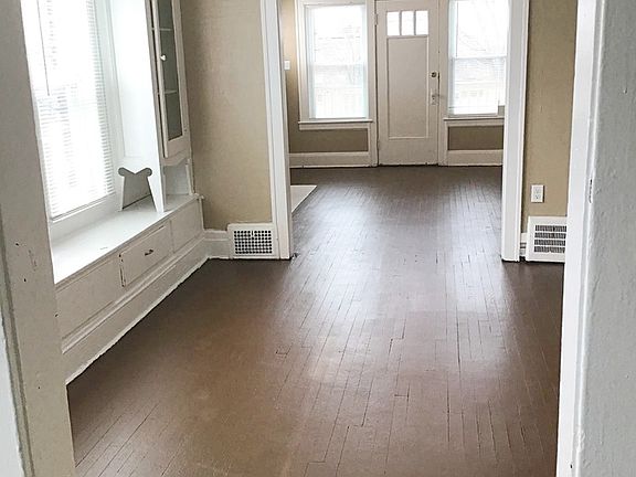 4th image of 3423 E 140th St #4