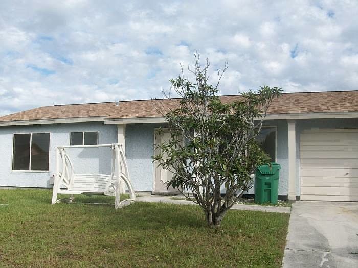 1st image of 18455 Van Nuys Cir