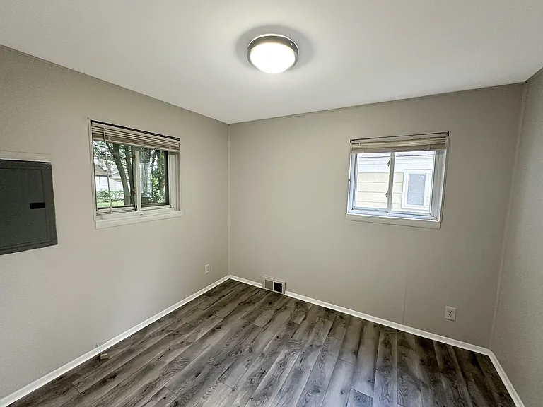 4236 Joliet Ave — Photo 17