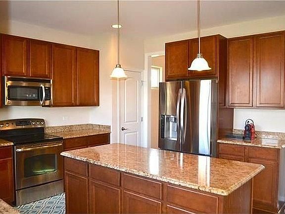 5th image of 1231 Greythorne Dr
