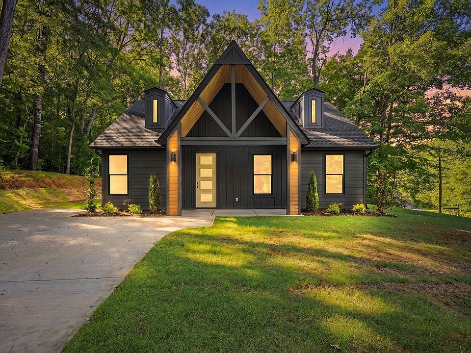 1st image of 502 Wren Dr