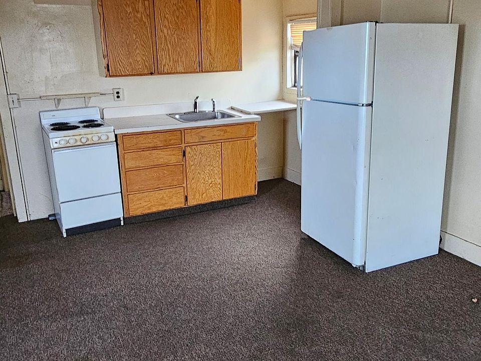 1st image of 393 S Eastern Ave APT 1