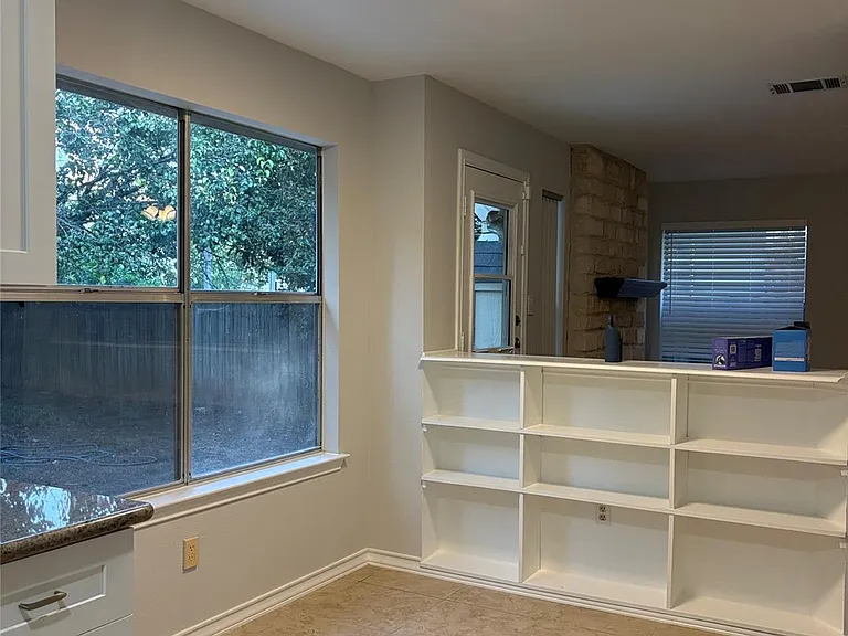 13305 Black Canyon Dr — Photo 11
