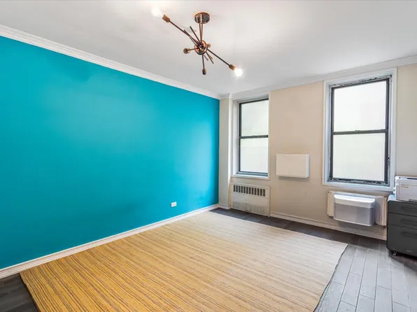 275 Webster Avenue image 10 of 15