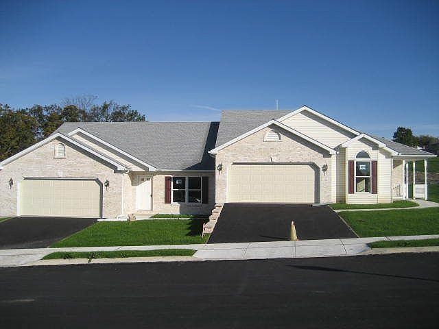 1st image of 3076 Oakland Dr