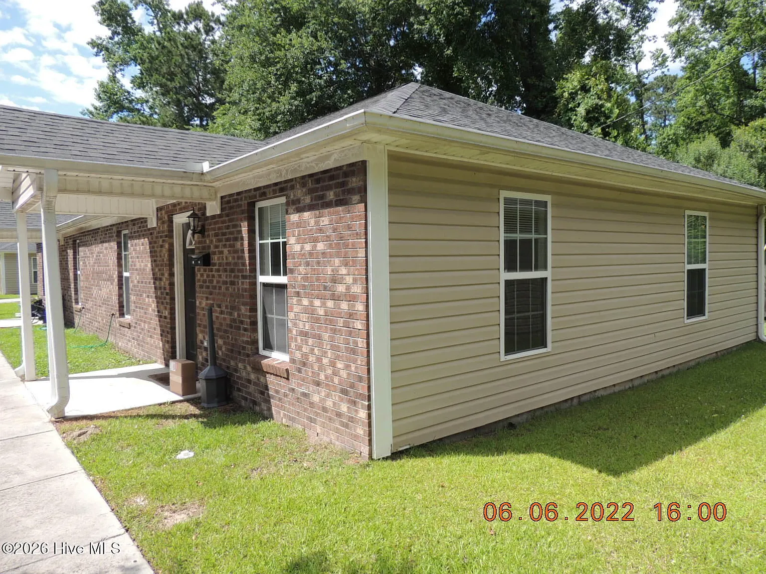2 bed, 2.0 bath, $1,100 — Photo 3