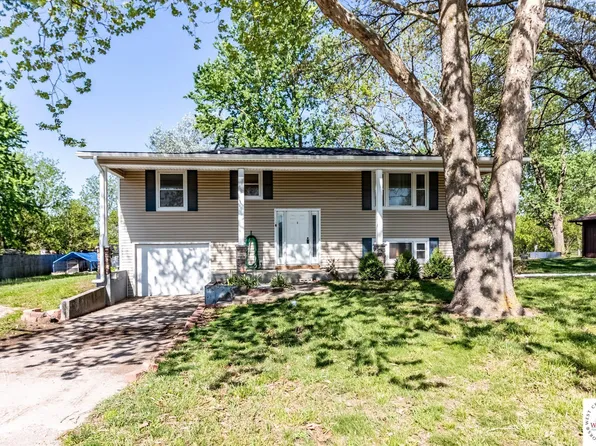 305 North St, Windsor, MO 65360