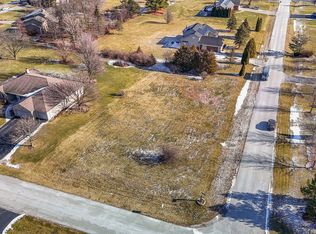 2552 E Royal Ridge Dr, Crete, IL 60417