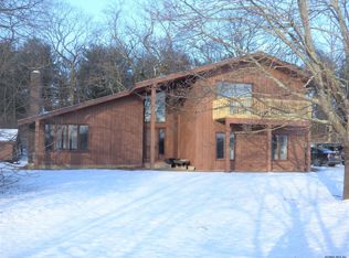 365 Woodward Rd, Nassau, NY 12123