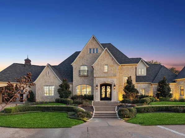 565 N Peytonville Ave, Southlake, TX 76092