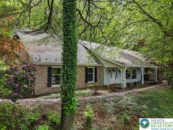 711 E Center St, Nesquehoning, PA 18240