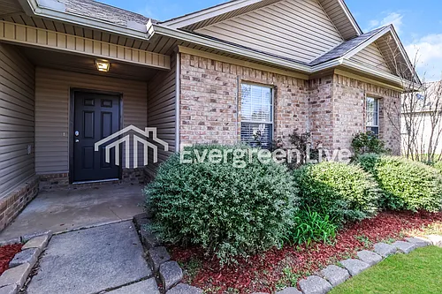 13913 Magnolia Glen Dr Photo 1