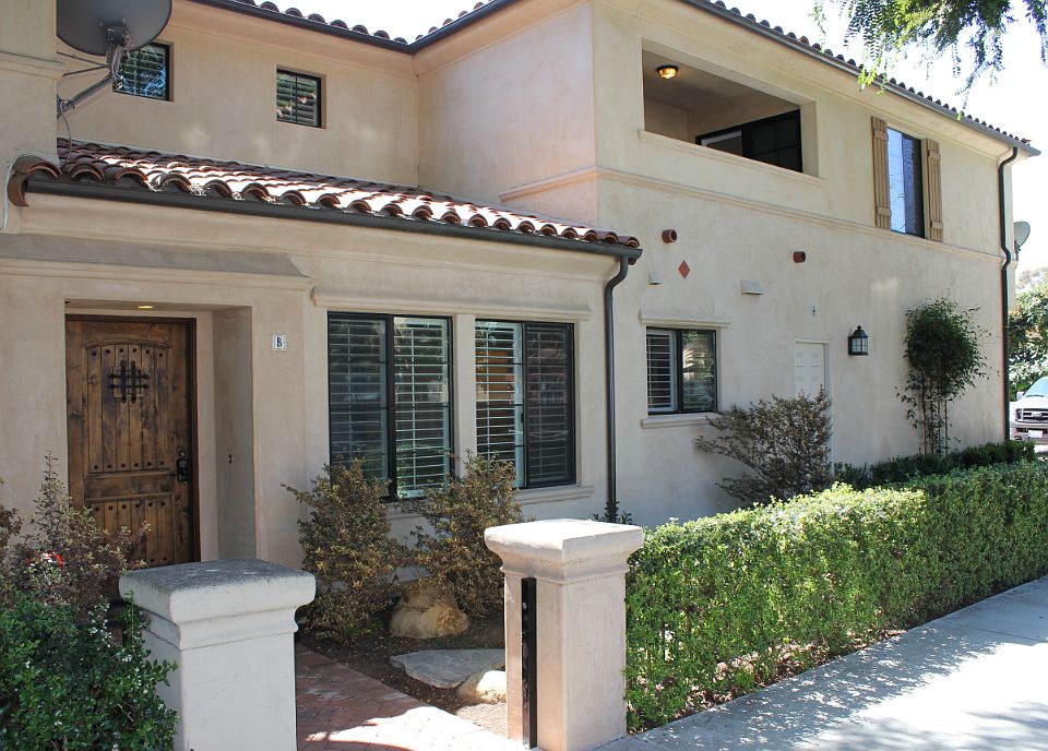 1st image of 302 S Voluntario St #1