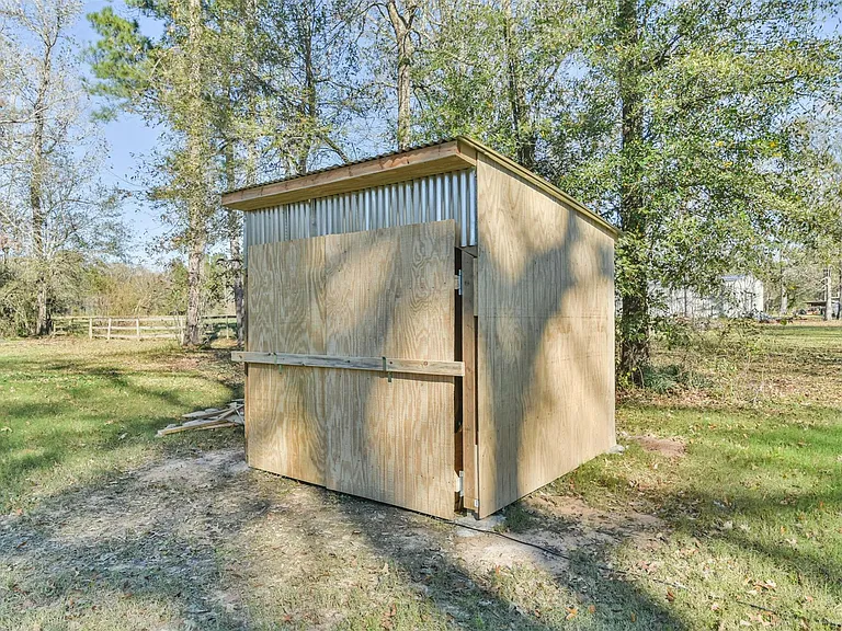 24237 Creekwood Dr — Photo 43