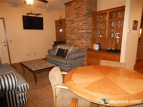 Den/Man Cave