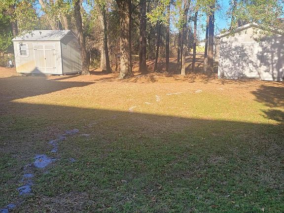 4th image of 124 Country Haven Dr