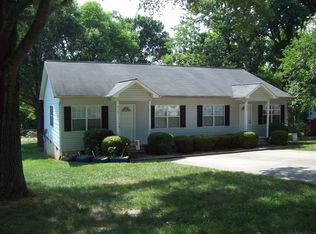 410 N Spring Ave, Newton, NC 28658