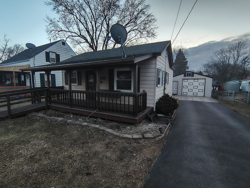 1st image of 242 S Adams St