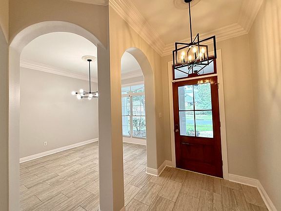 4th image of 642 Plantation Ridge Ln