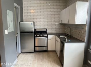 944 W Montrose Ave APT 108, Chicago, IL 60613
