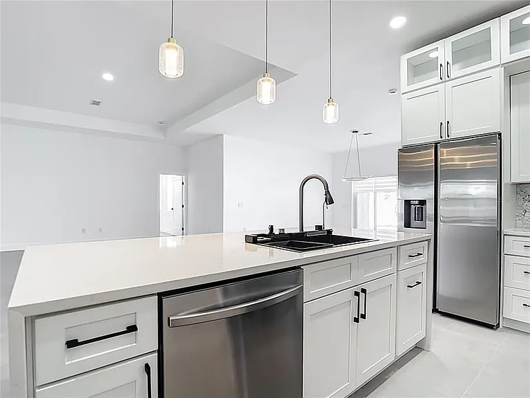 174 Ingram Blvd — Photo 10