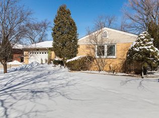 206 W Kathleen Dr, Park Ridge, IL 60068