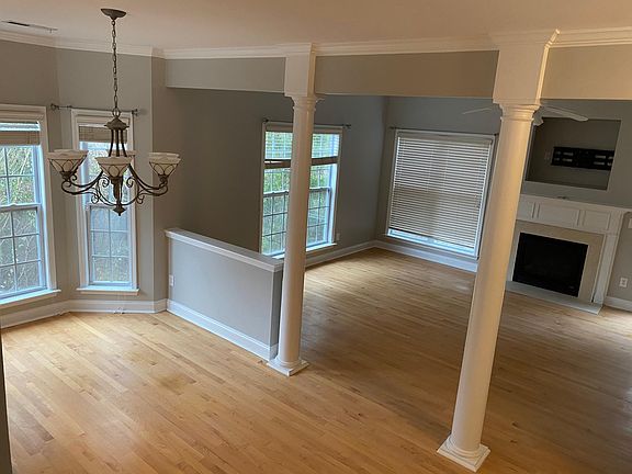 View of dining room and living room (Second floor)