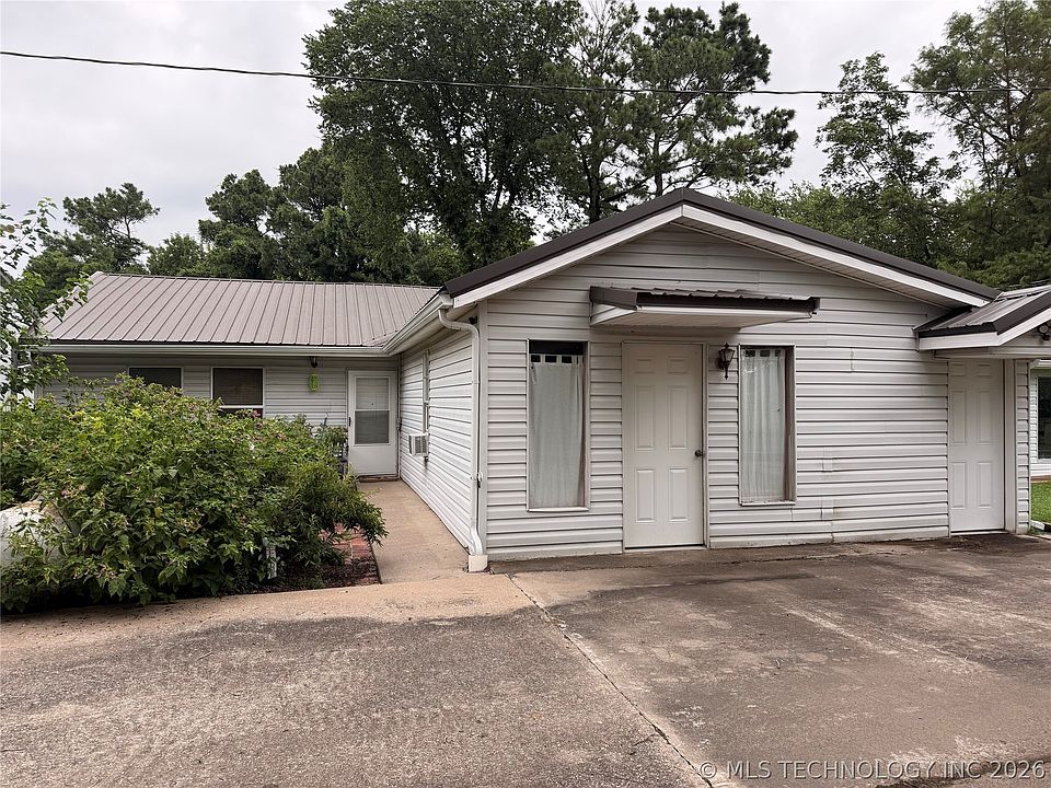 1st image of 5430 S 25th St E